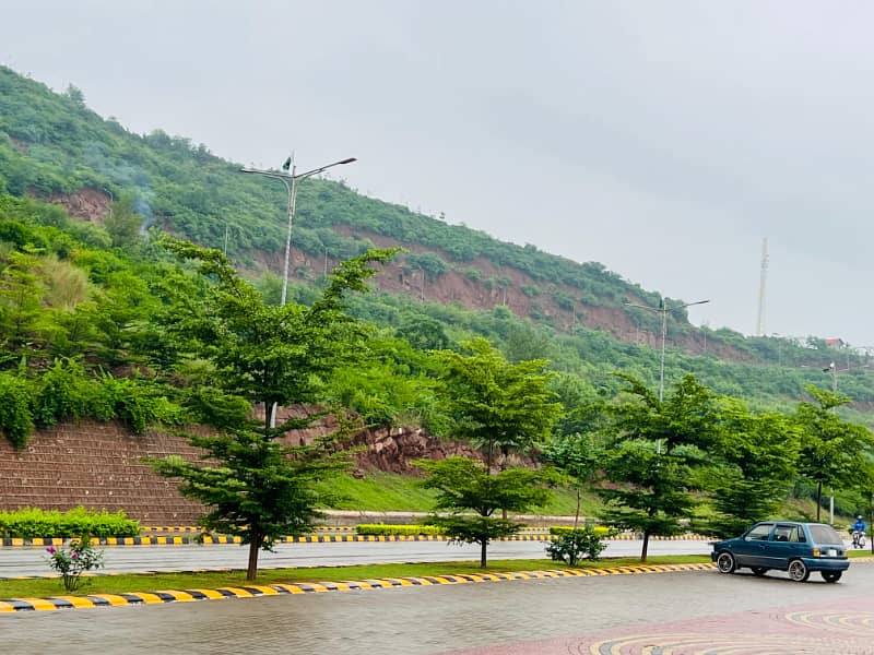 B Block 10 Marla Plot 9