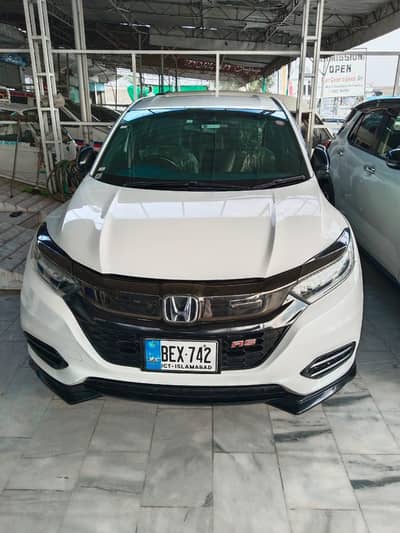 Honda Vezel RS Hybrid Model 2020 White  Islamabad Registered.