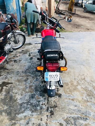 Urgent Bike selling in best price