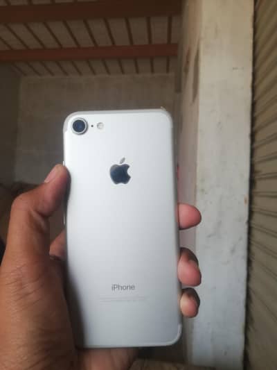 Iphone 7 bypass condition new 10/10 all okay