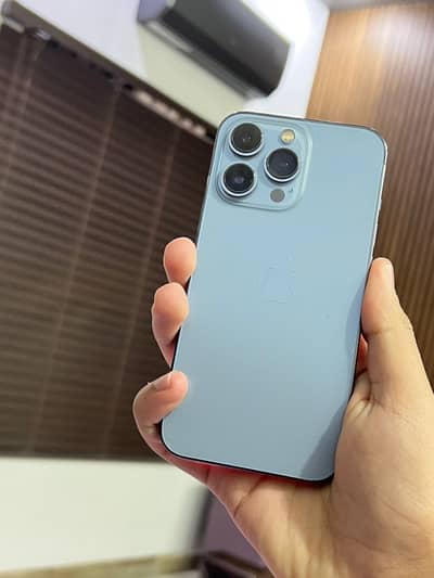 Iphone 13 pro 128 PTA