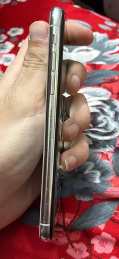 iPhone XS total genuin