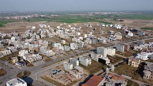 Prime Location Residential Plot 5 Marla For sale In Master City Housing Scheme