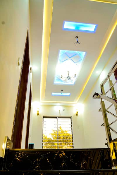 Trivon Associates Offers - 5 Marla Luxury Brand New House For Sale In Bahria Town Lahore - Ready To Move!