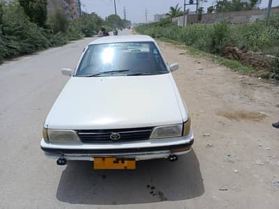 Toyota Corolla model 86 mint Condition Koi Kam nhi car mein engine ok