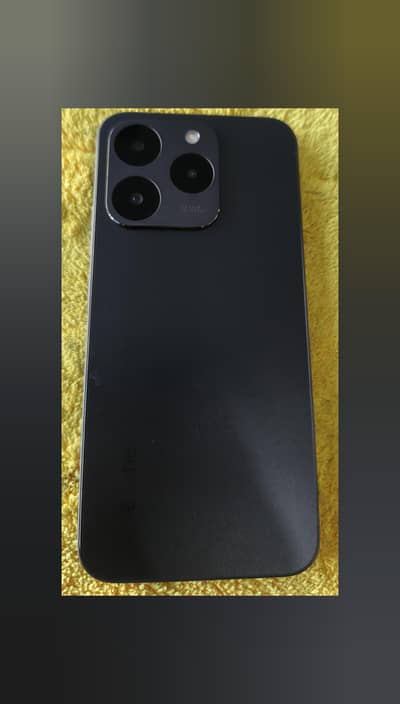 Realme 15T 5G 8/256  K sath.  Saaf condition No Scratches