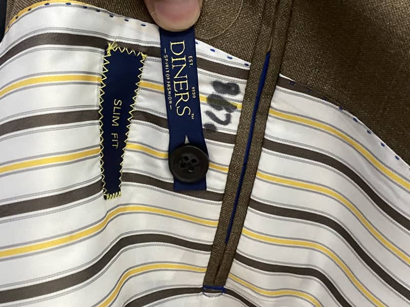 Diner’s Two Piece 4