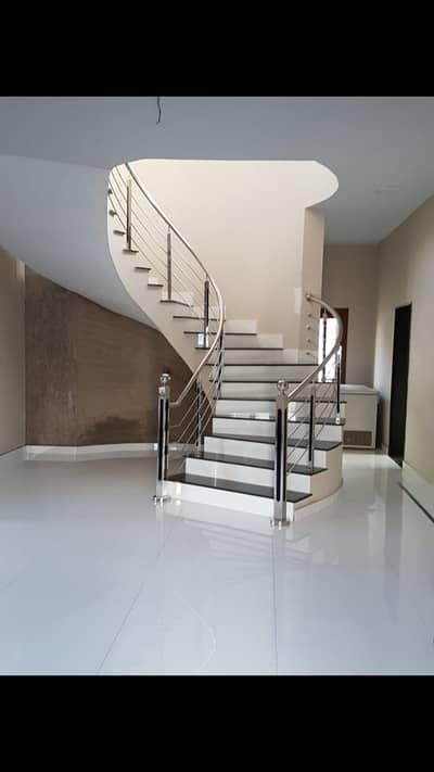 Steel Railings | Staircase & Balcony Railings for Safety & Elegance