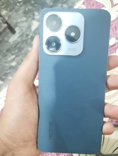 Realme C63