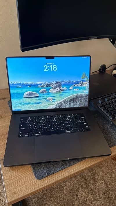 MacBook pro max M3 16/16 inches