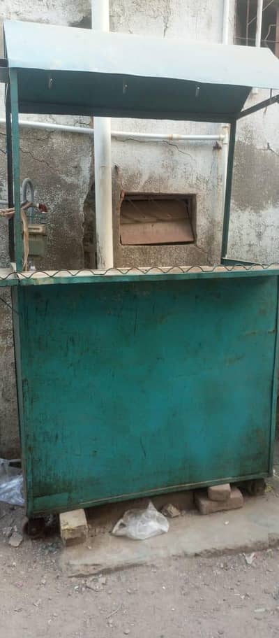 bilkul sahi condition me hai zang wagera nh hai or damage bh nh haii