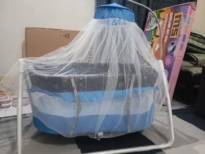 2 items for sale Baby swing(jhoola) & baby carry cot