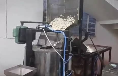 Auto fryer and dryer for Snacks / Slanty / Nimko / Chips