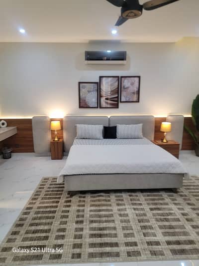 One bedroom apartment per day Avlable Gulbarga green Lslamabad fully furnished