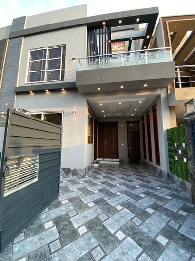 Brand New 5 Marla Luxury House Available For Sale In Jinnah Block Bahria Town Lahore