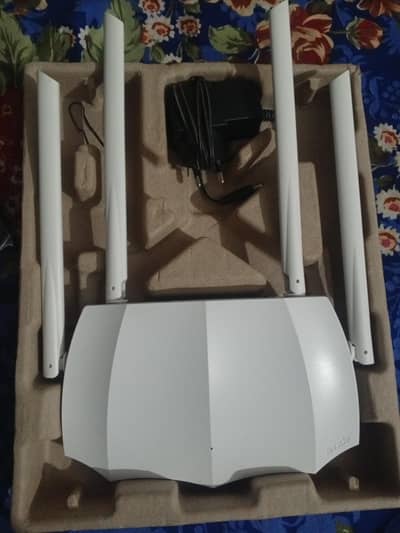 Tenda AC1200 Smart Dual-band WiFi Router 4 Altena