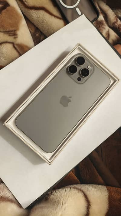 15 pro max 512 gb natural titenium