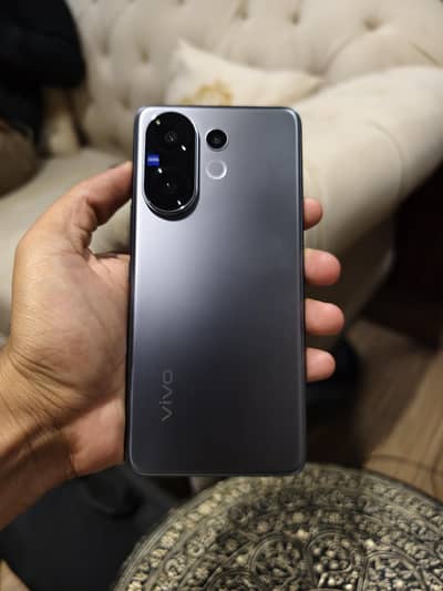 vivo V60