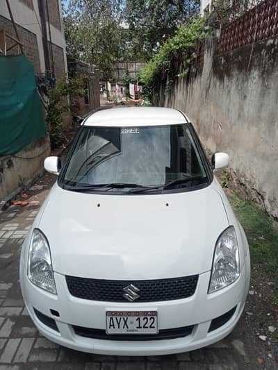 Suzuki swift DLX 1.3