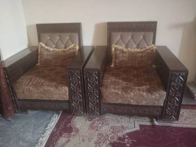 5 seater sofa set with 1 center table
