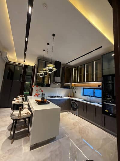 One kanal house for sale in green city