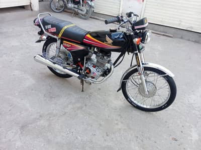 honda CG 125 bike for sale WhatsApp 03308320214