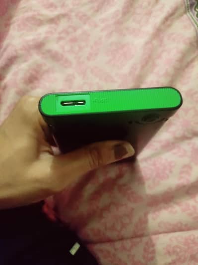 1 tb portable HARDDRIVE for sale. rarely used