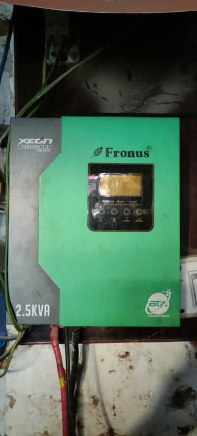 Frouns 2.5 Inverter