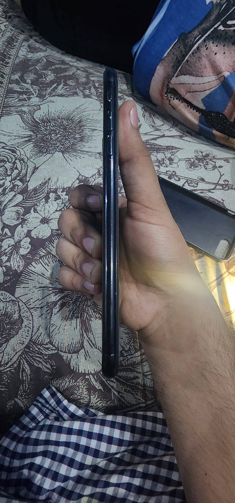 7 plus black 5