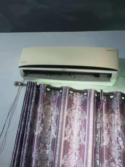 Kenwood Ac 1.5. ton  All okay hai gass okay