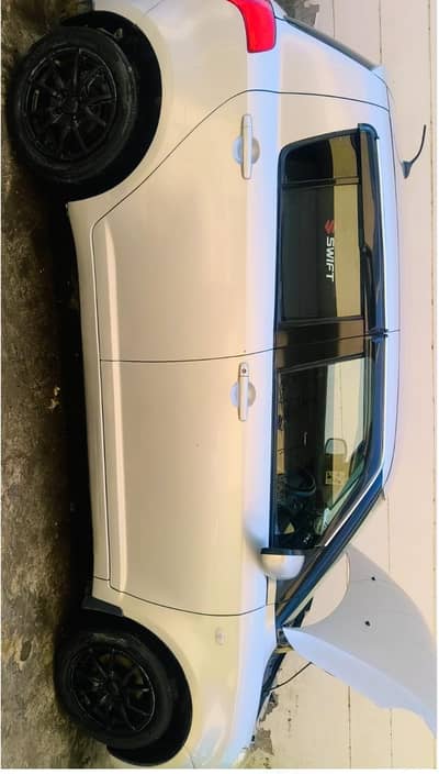 Suzuki Swift DLX1.3