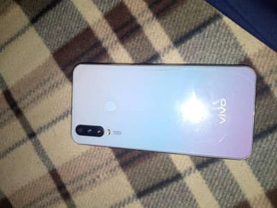 ivo Y17 8GB RAM 256GB Good Condition Exchange Possible