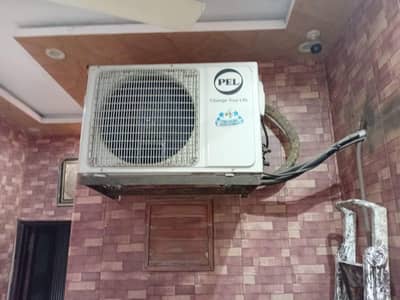 PEL ACE Invertor H&C 1.5. ton