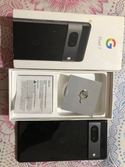 pixel 7 with box