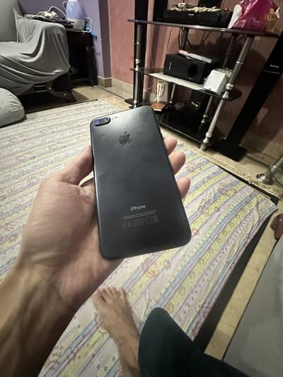 Iphone 7 plus ( 32 GB ) PTA Approved