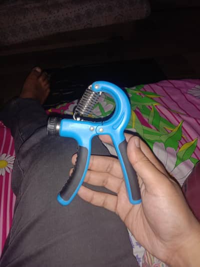 Blue hand gripper