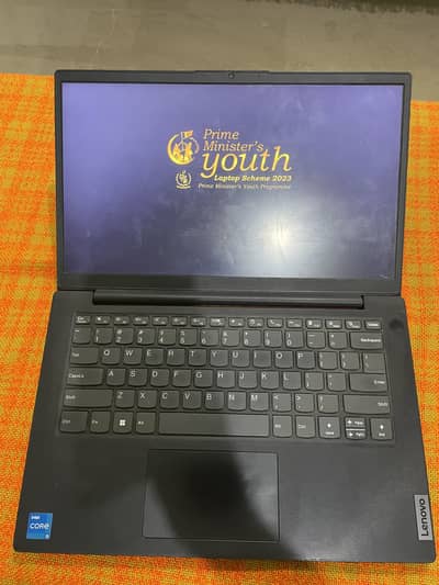 Lenovo laptop 8 256 intel core I5 G