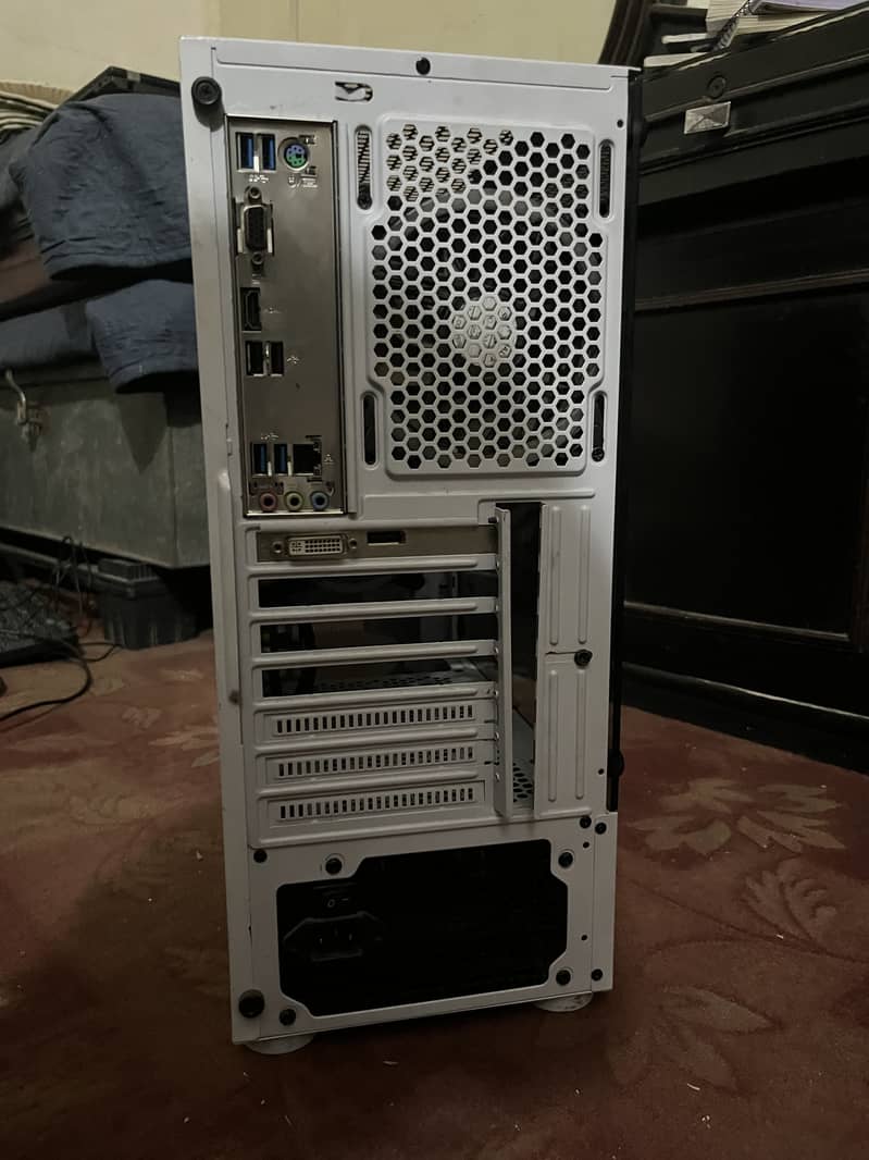 Gaming pc case 3