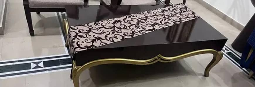 High Gloss Center table for sale