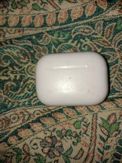 Air Buds for Sale – 2 Months Used – Excellent Condition 