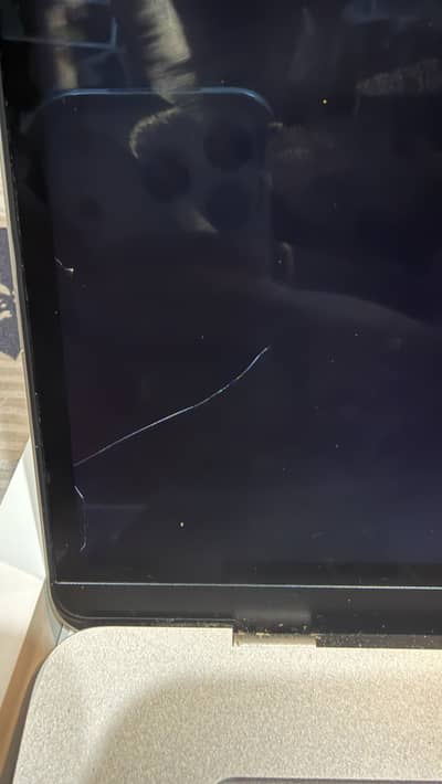 Macbook m2 15inch screen cracked