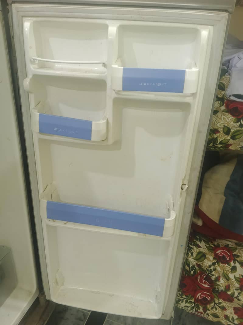 mini fridge 1