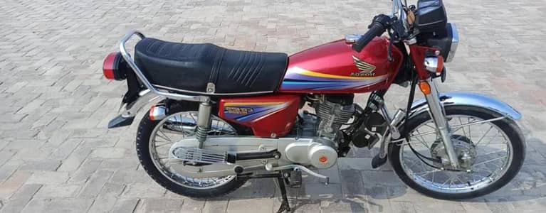 Honda 125cc bike WhatsApp number 0303,,300,,62,,93
