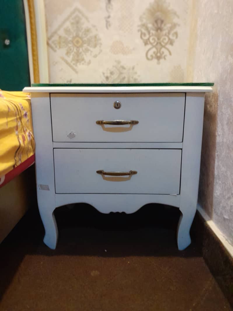 Bed + Dressing Table + Side Table 11