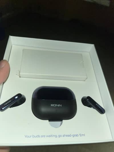 Ronin R-7075 ANC Earbuds | 10/10 Condition