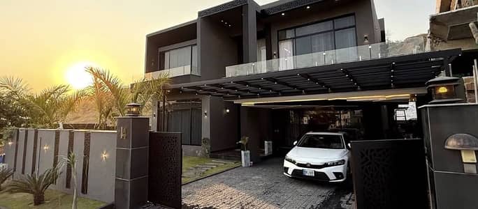 EXECUTIVE FAMILY HOUSE FOR RENT PRIME BLOCK DHA PHASE 5