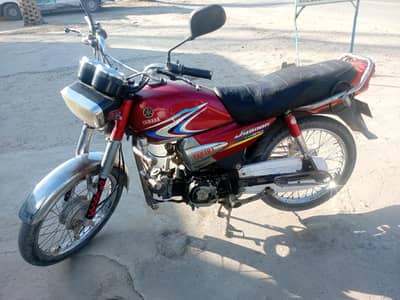 Yamaha Junoon 100