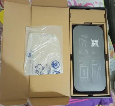 Legion go /Z1 /extreme/1TB/16GB full box for sale