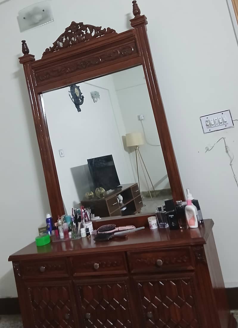 Dressing Table 2