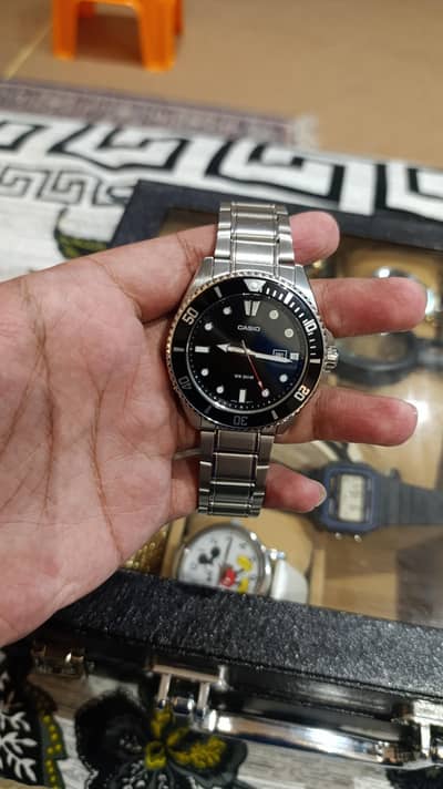 Casio Duro MDV 107 black 1.5 week used